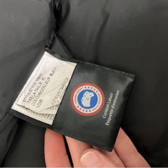 Canada Goose Youth Brittania Parka. Youth XL (18) . Fits like an XS woman - Picture 6 of 15